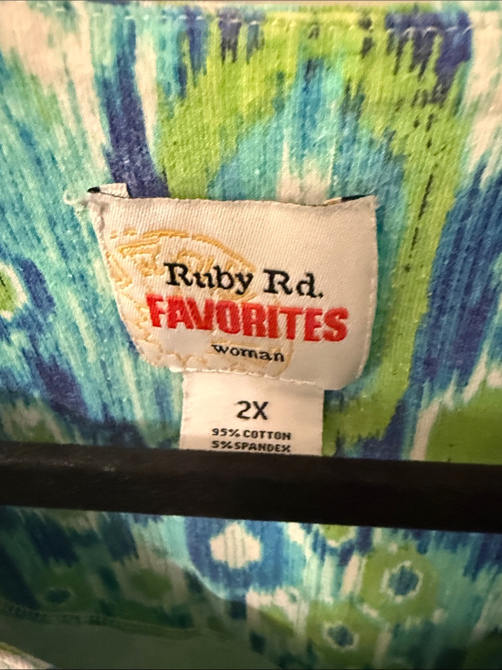 Ruby Reds Favorites, 2X blue-Green Patterned Women's Top Horseshoe neckline - Picture 2 of 5